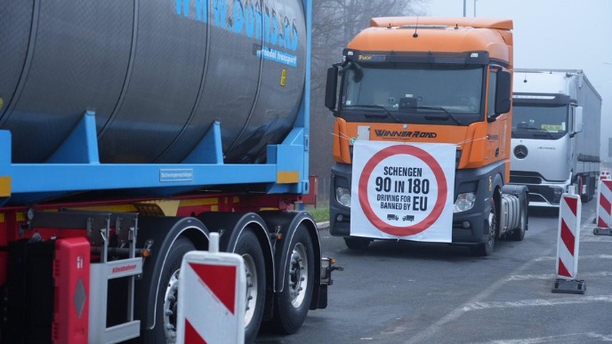 Šteta 100 milona evra dnevno